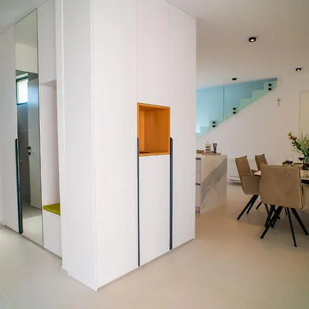 Sarah Vilă Vantacici