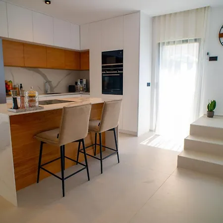 Vilă Sarah Vantacici