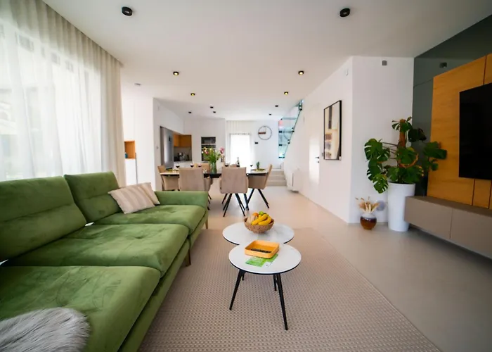 Sarah ヴァンタシチ