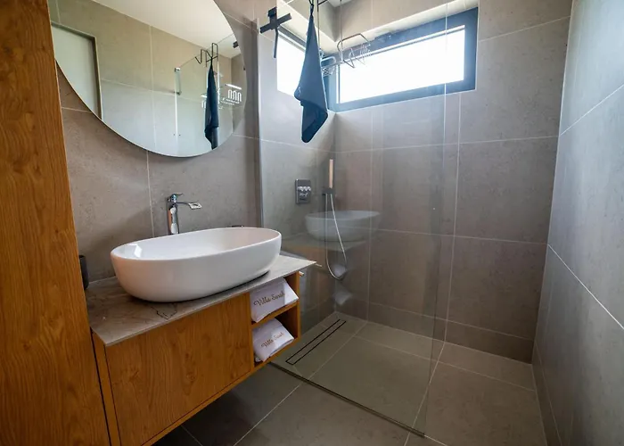 Villa Sarah Vantačići